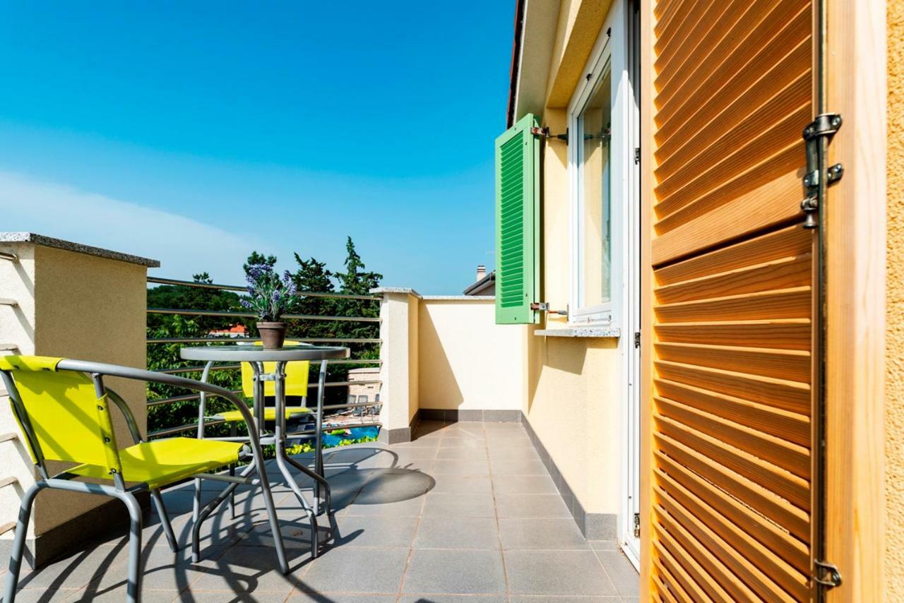 Lavanda Apartments&Studios Pinezići Dış mekan fotoğraf