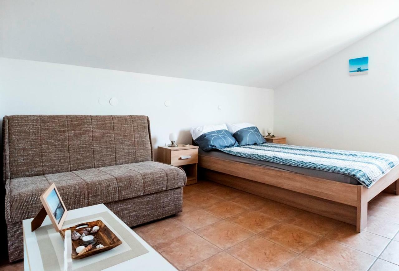 Lavanda Apartments&Studios Pinezići Dış mekan fotoğraf