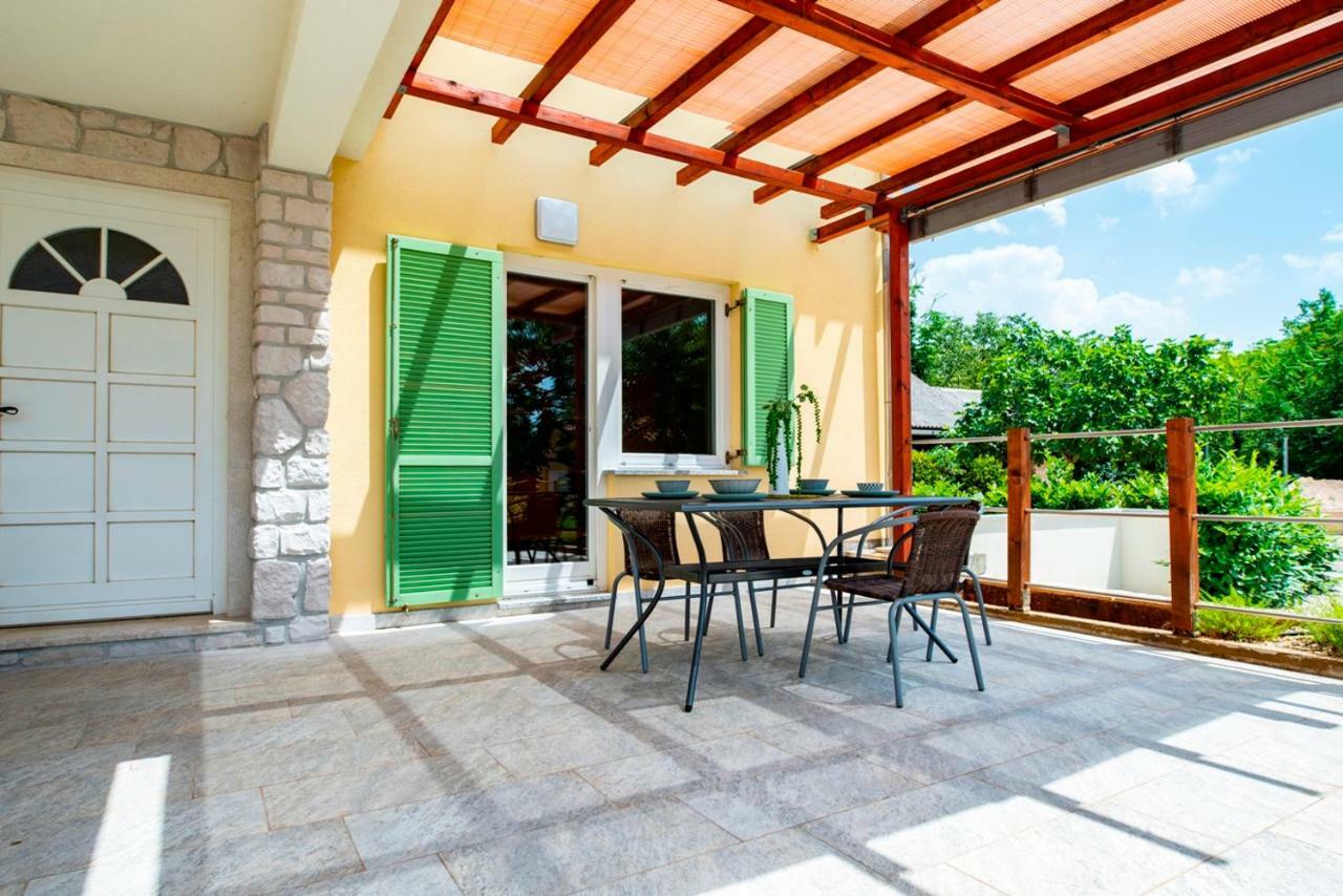 Lavanda Apartments&Studios Pinezići Dış mekan fotoğraf