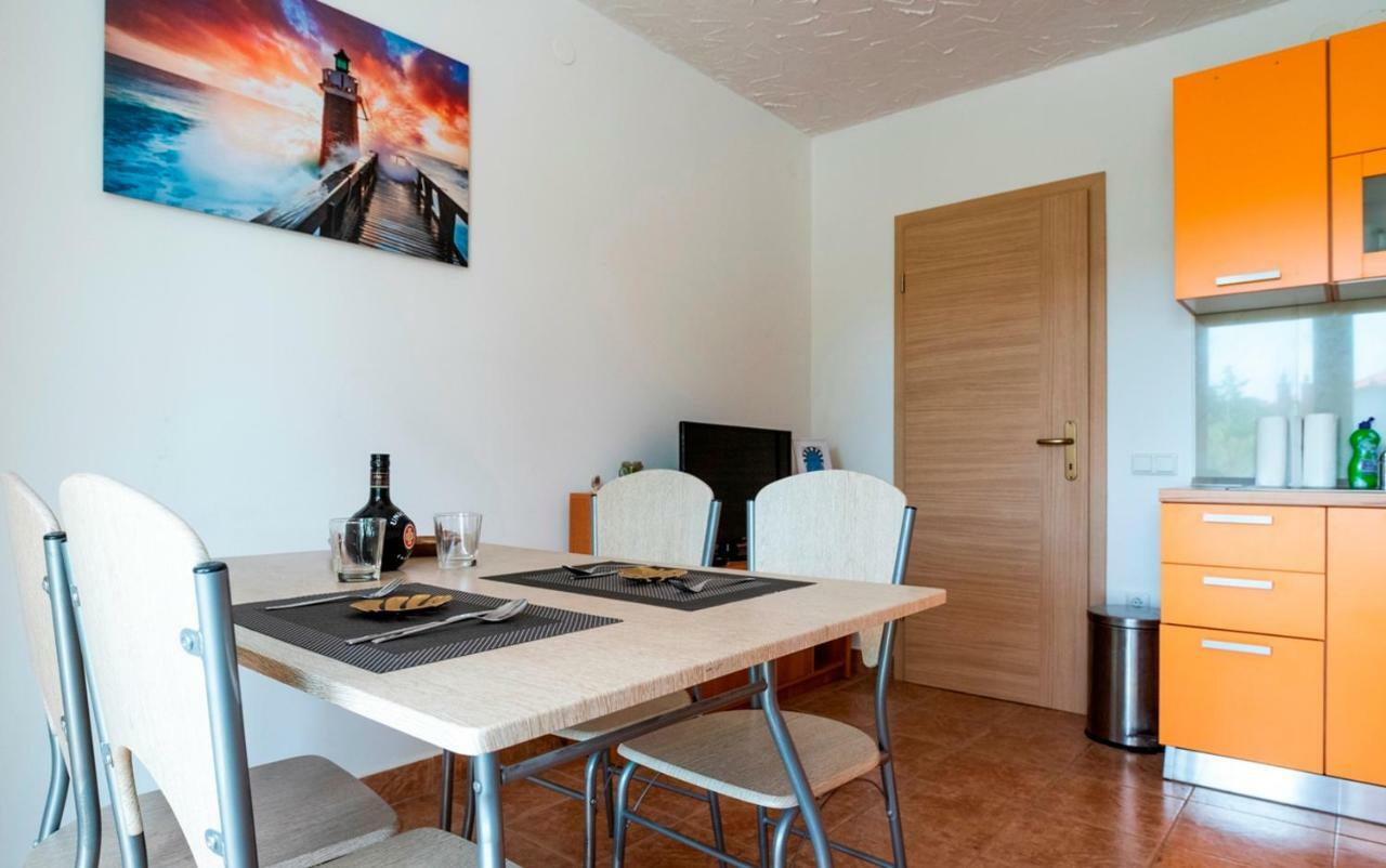 Lavanda Apartments&Studios Pinezići Dış mekan fotoğraf