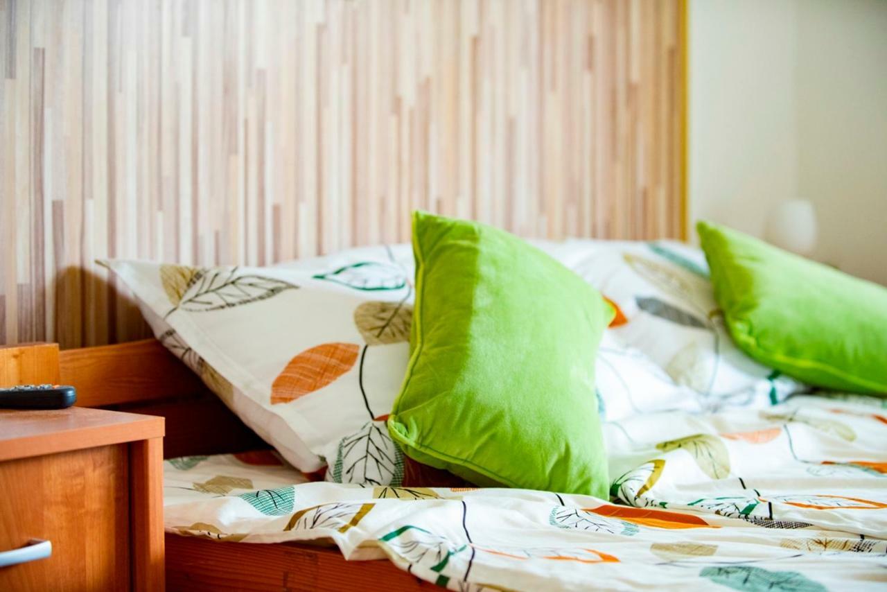Lavanda Apartments&Studios Pinezići Dış mekan fotoğraf