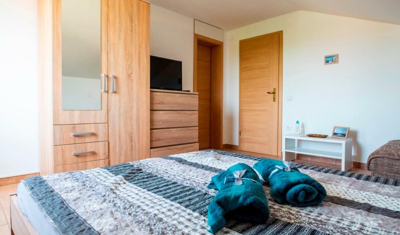 Lavanda Apartments&Studios Pinezići Dış mekan fotoğraf