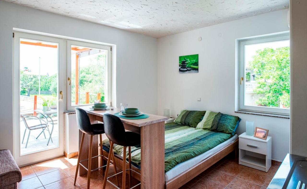 Lavanda Apartments&Studios Pinezići Dış mekan fotoğraf