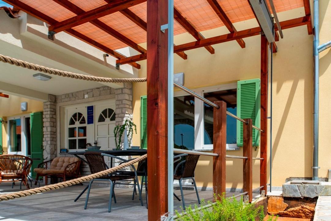 Lavanda Apartments&Studios Pinezići Dış mekan fotoğraf